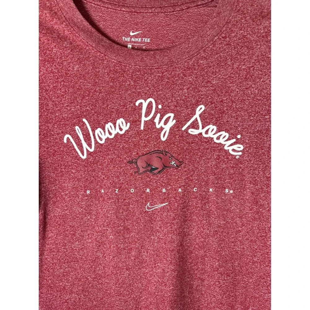 Nike Arkansas Razorbacks Wooo Pig Sooie T-Shirt Womens Large Red Heather Tee